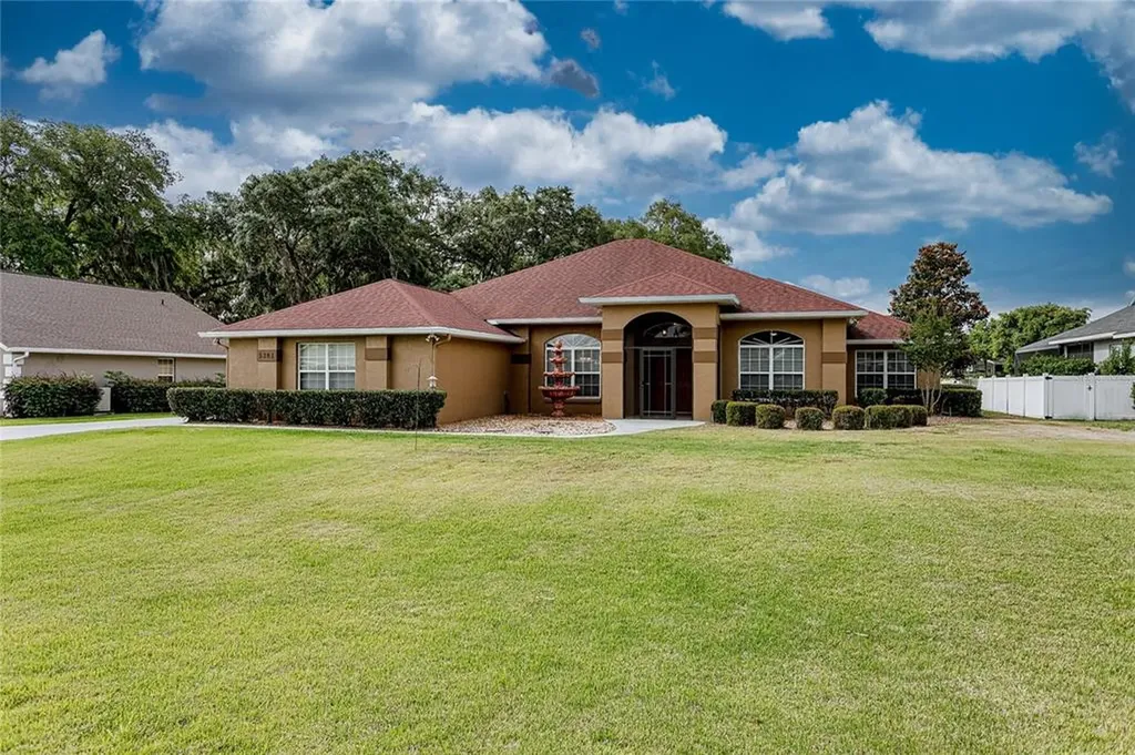 5381 County Road 125 Wildwood FL 34785