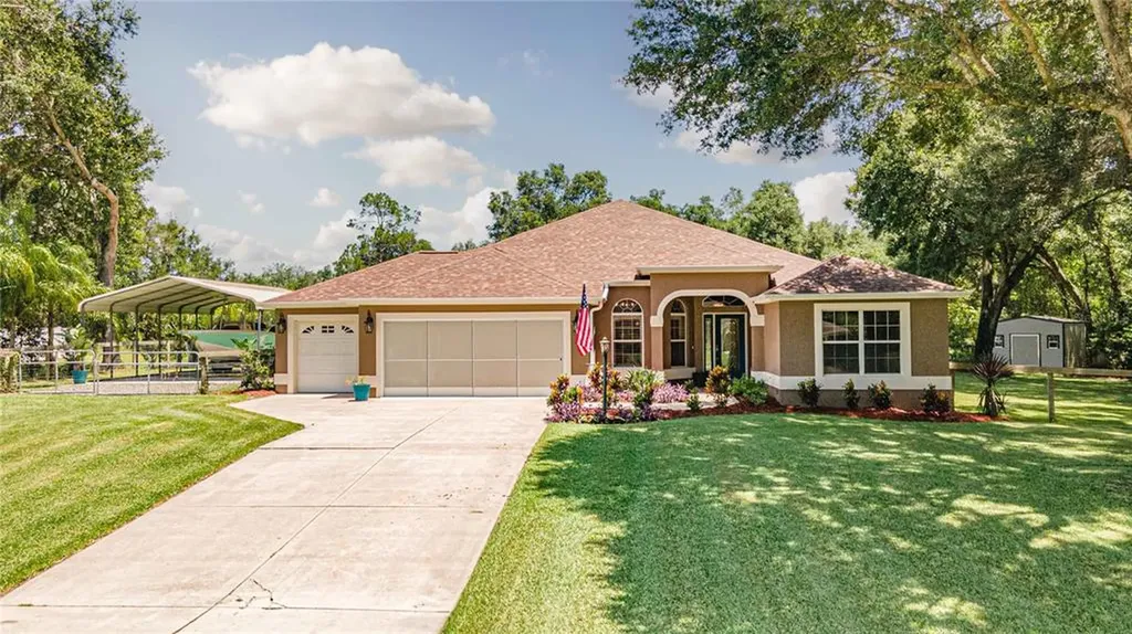 1011 Urico Golf Road Lady Lake FL 32159