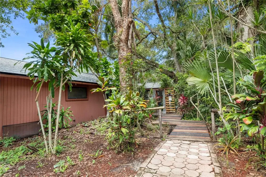 2036 Fairfield Avenue Sarasota FL 34232