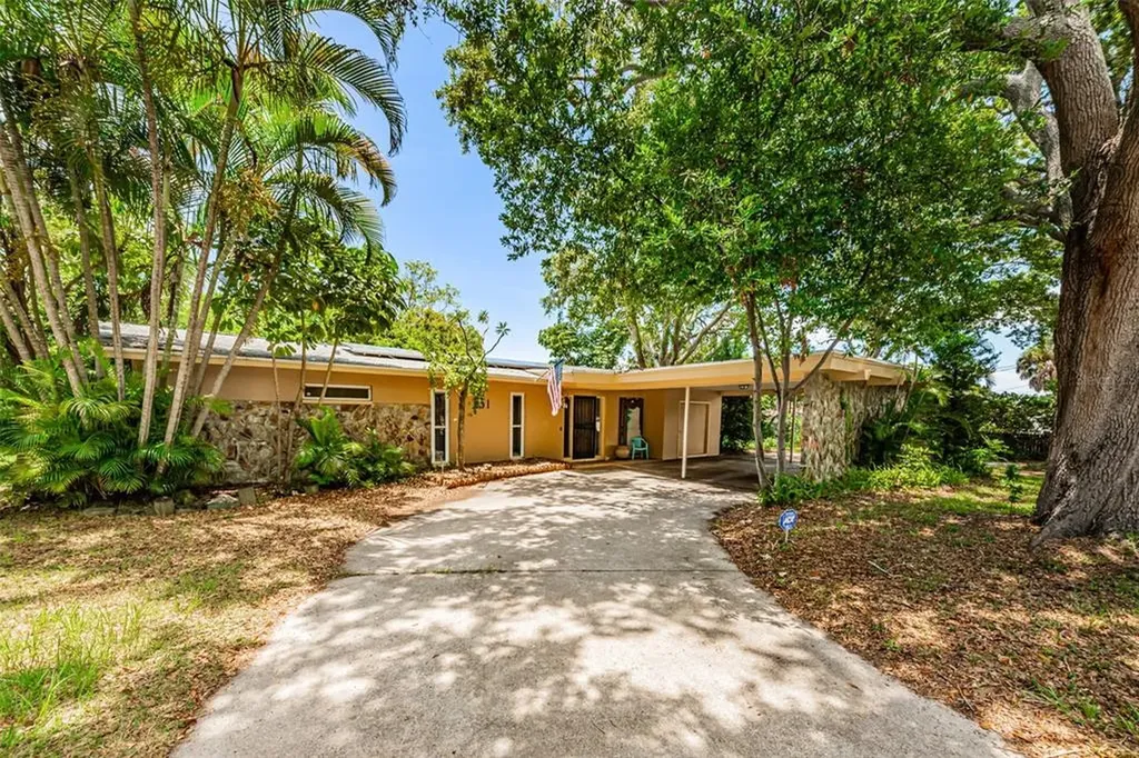 251 20th Street SW Largo FL 33770