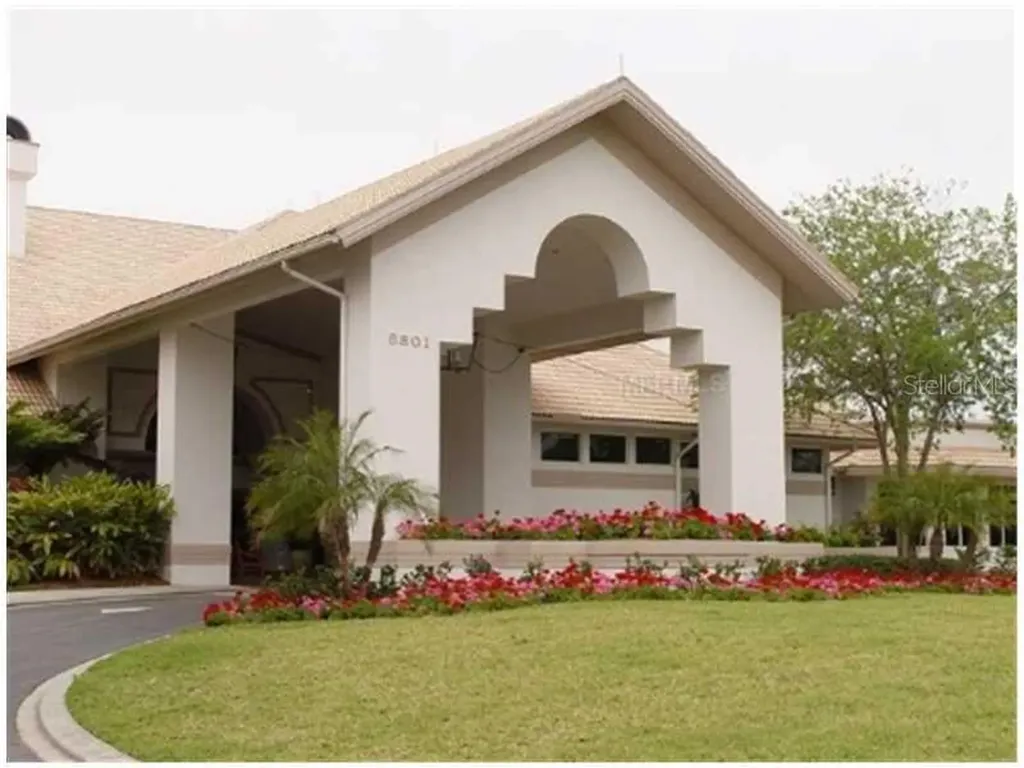 9480 High Gate Drive Sarasota FL 34238