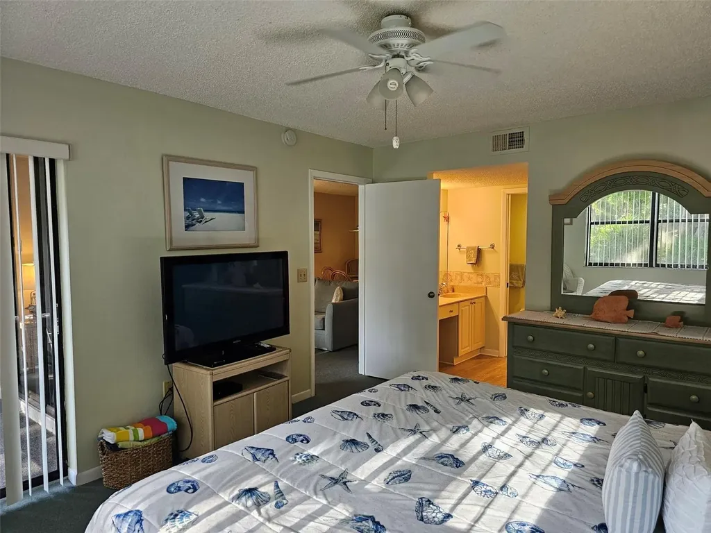 4655 W 46th Street Court Bradenton FL 34210