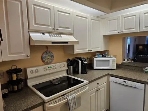 4655 W 46th Street Court Bradenton FL 34210
