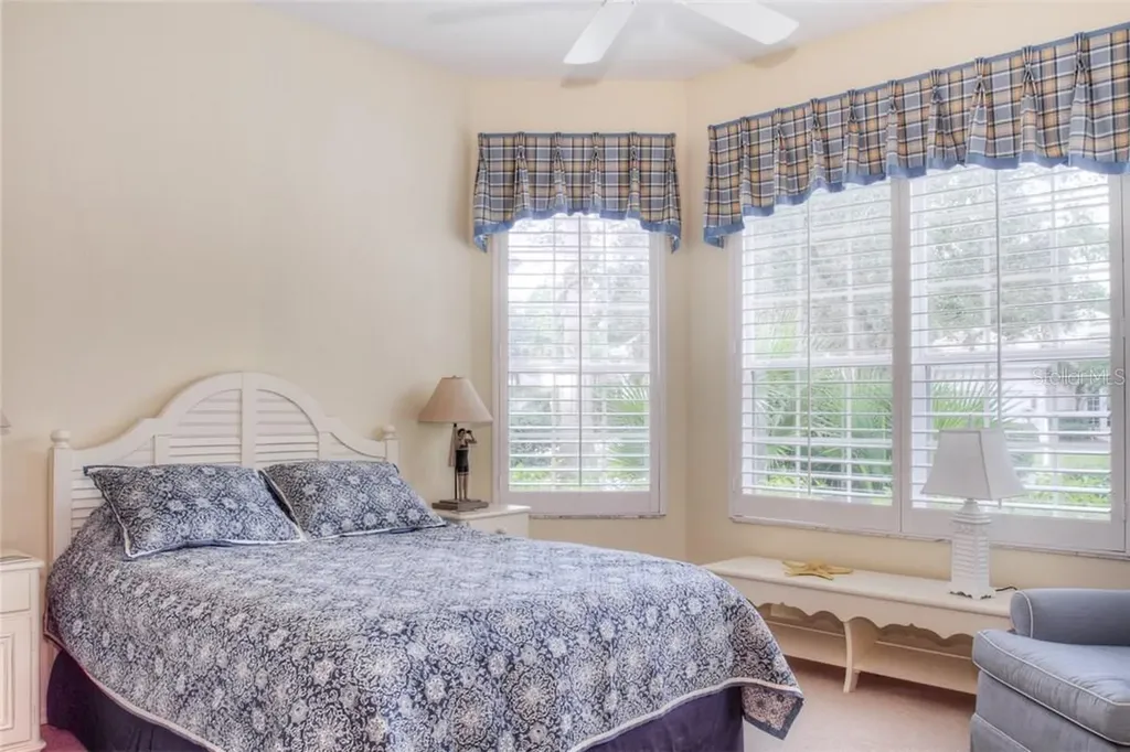 6939 Lennox Place University Park FL 34201