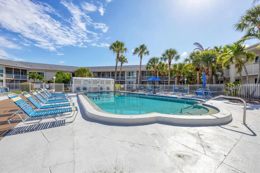 500 S Washington Drive Sarasota FL 34236