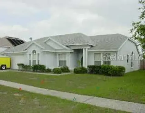 2937 Pembridge Street Kissimmee FL 34747