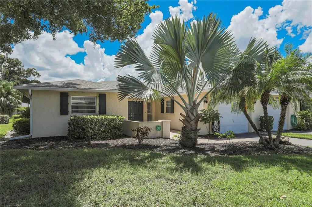 6986 W Country Club Drive N Sarasota FL 34243