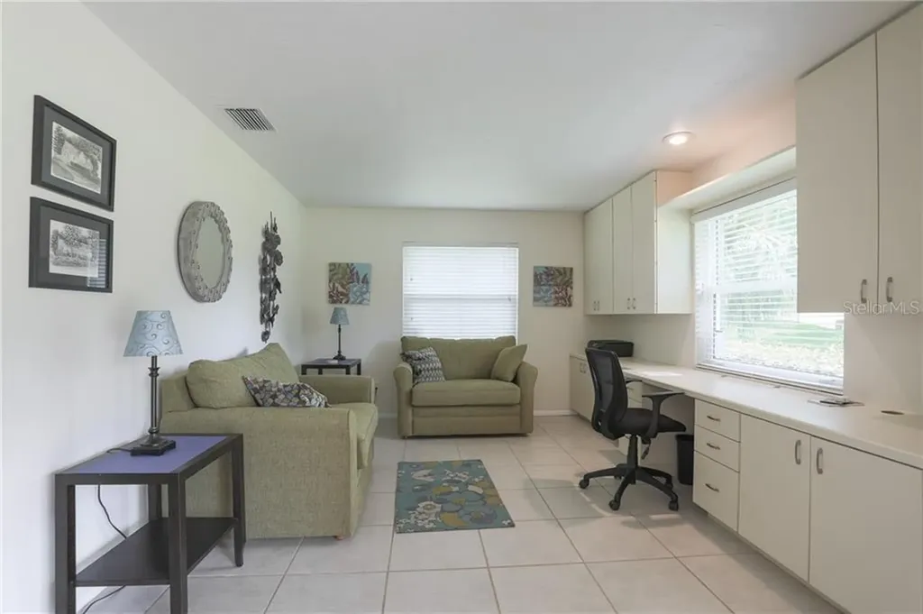 6986 W Country Club Drive N Sarasota FL 34243