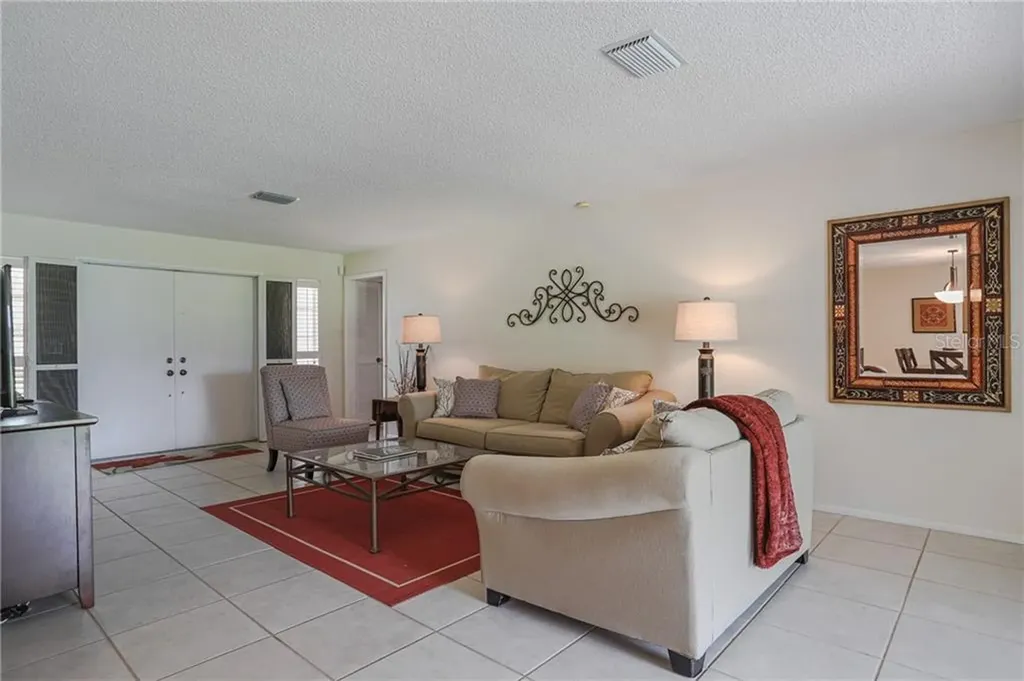 6986 W Country Club Drive N Sarasota FL 34243