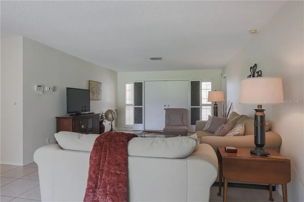 6986 W Country Club Drive N Sarasota FL 34243