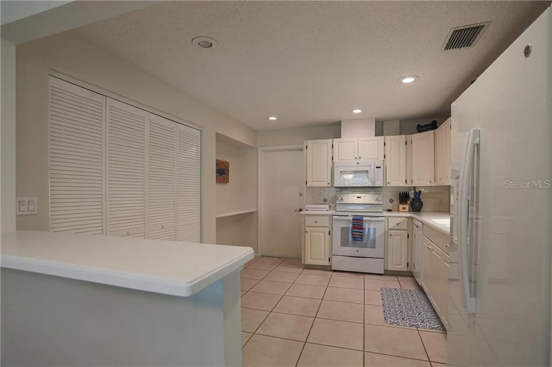 6986 W Country Club Drive N Sarasota FL 34243