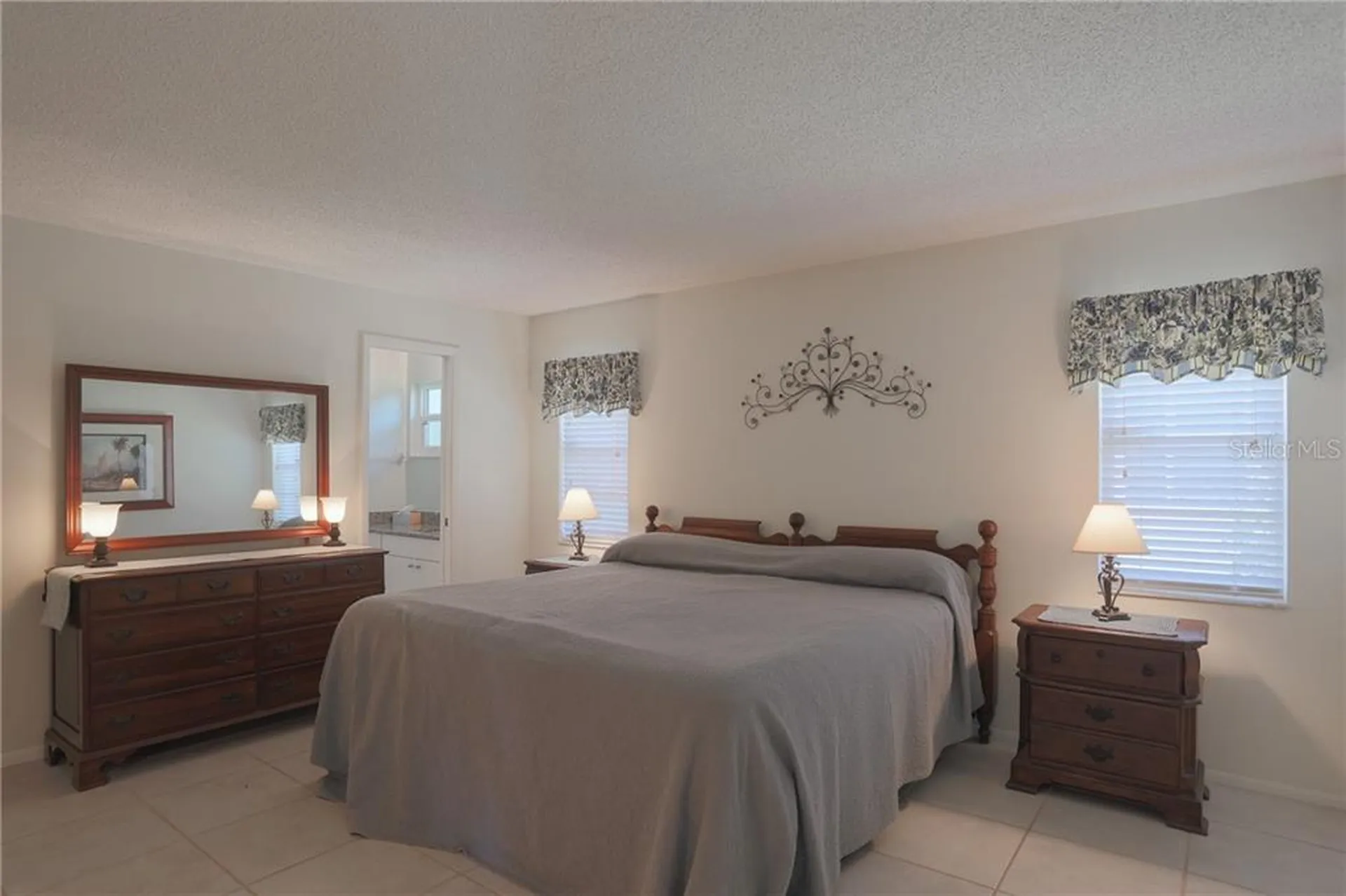 6986 W Country Club Drive N Sarasota FL 34243