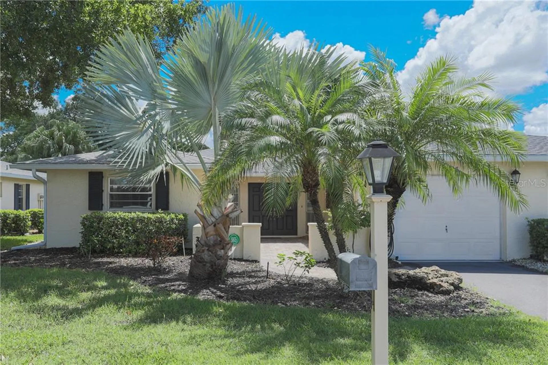 6986 W Country Club Drive N Sarasota FL 34243