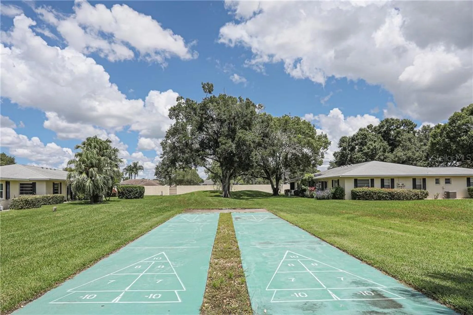 6986 W Country Club Drive N Sarasota FL 34243