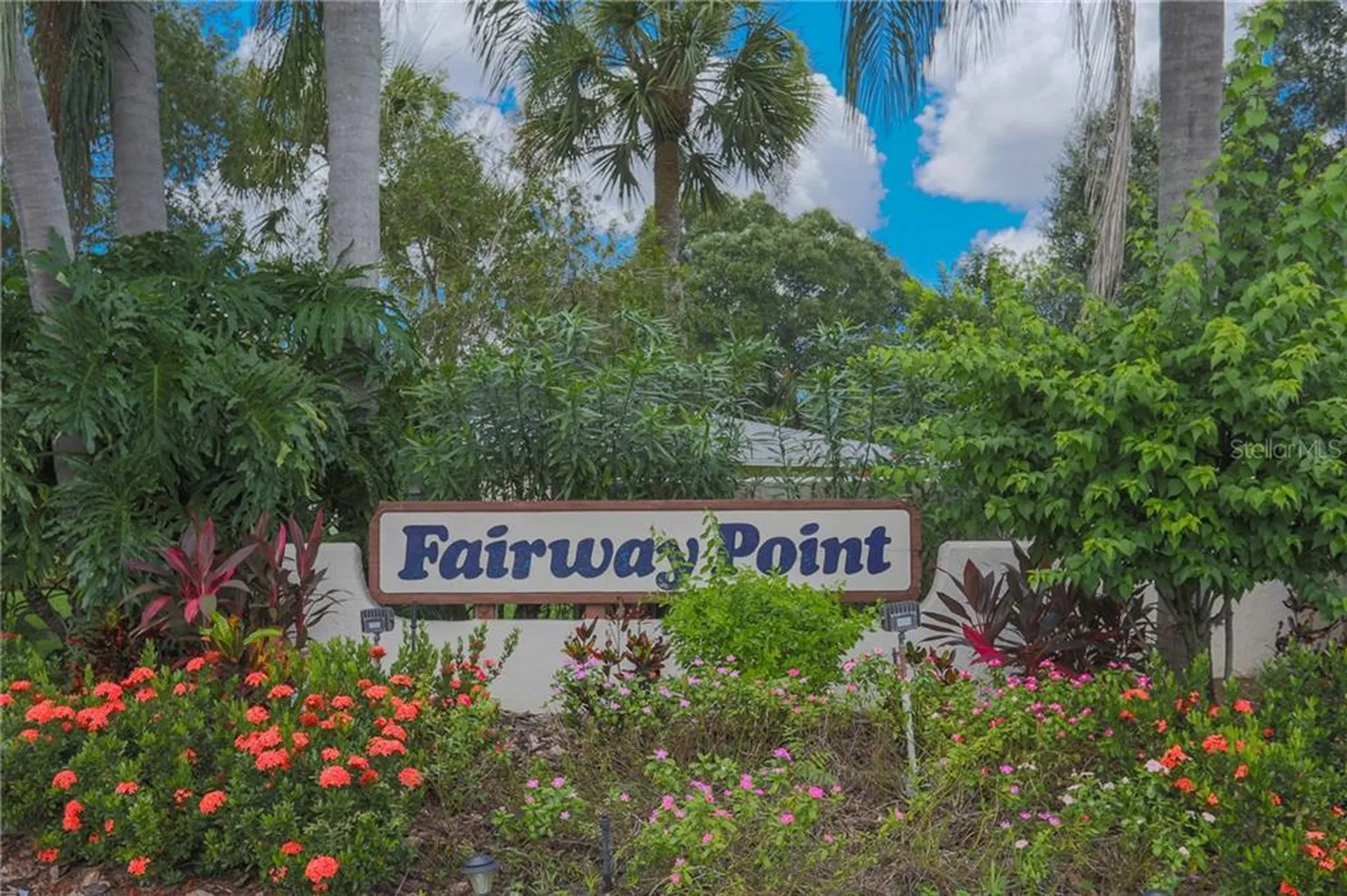 6986 W Country Club Drive N Sarasota FL 34243