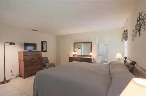 6986 W Country Club Drive N Sarasota FL 34243