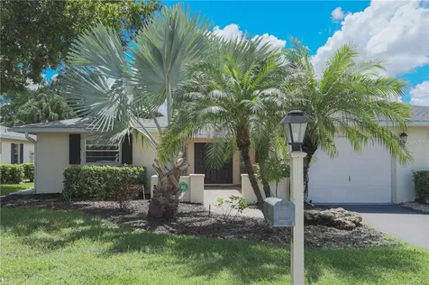 6986 W Country Club Drive N Sarasota FL 34243
