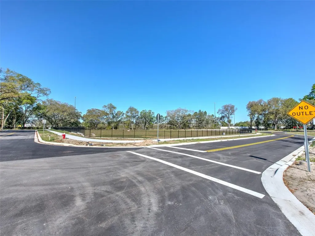 6011 County Road 579 Seffner FL 33584
