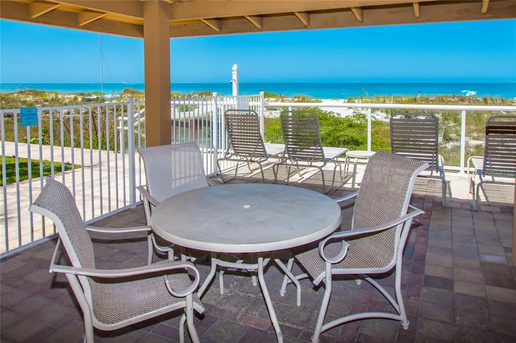 880 Mandalay Avenue Clearwater FL 33767