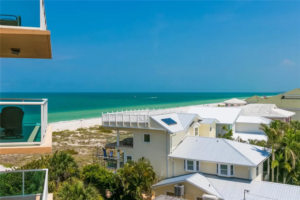 880 Mandalay Avenue Clearwater FL 33767