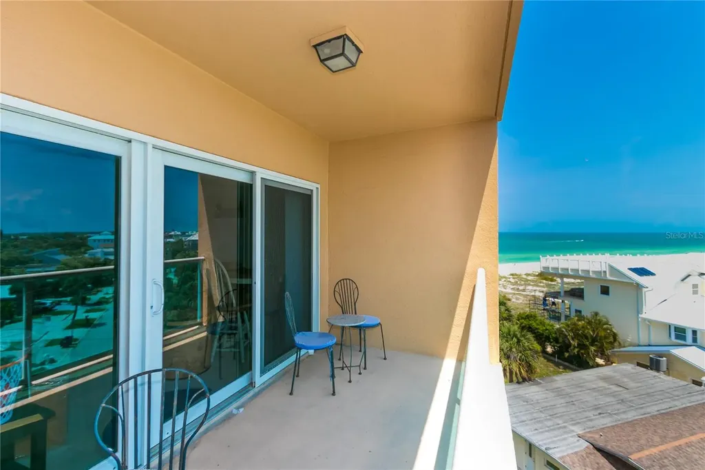880 Mandalay Avenue Clearwater FL 33767
