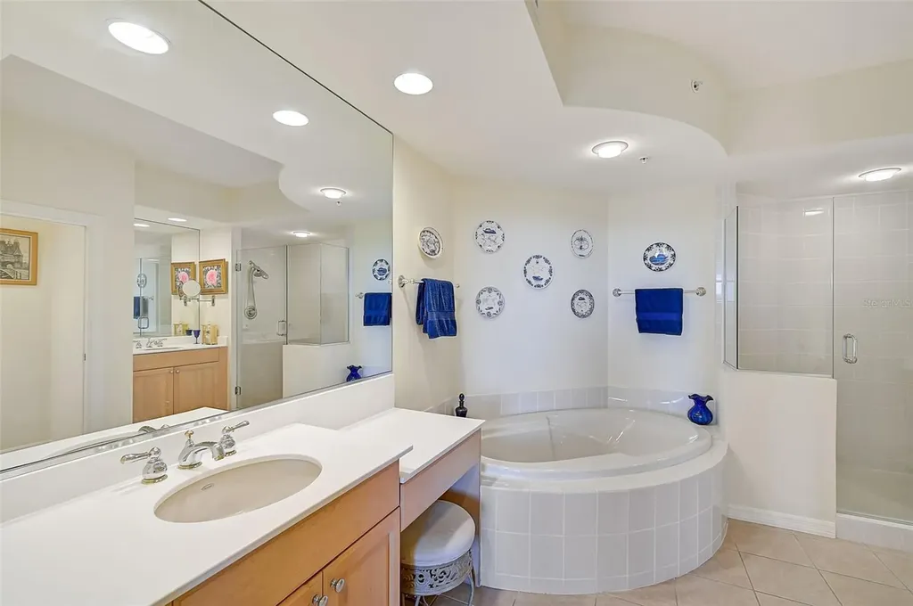 409 N Point Road Osprey FL 34229
