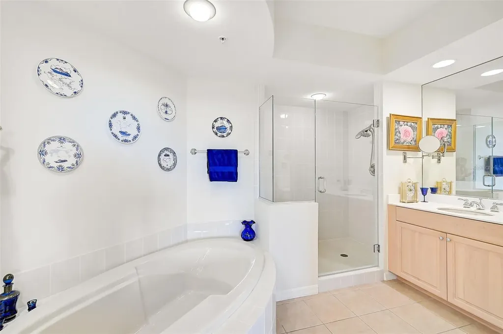 409 N Point Road Osprey FL 34229