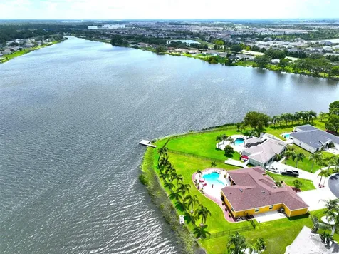 7615 Clair Wood Court Apollo Beach FL 33572