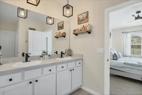 12772 Lateral Root Drive Sarasota FL 34238