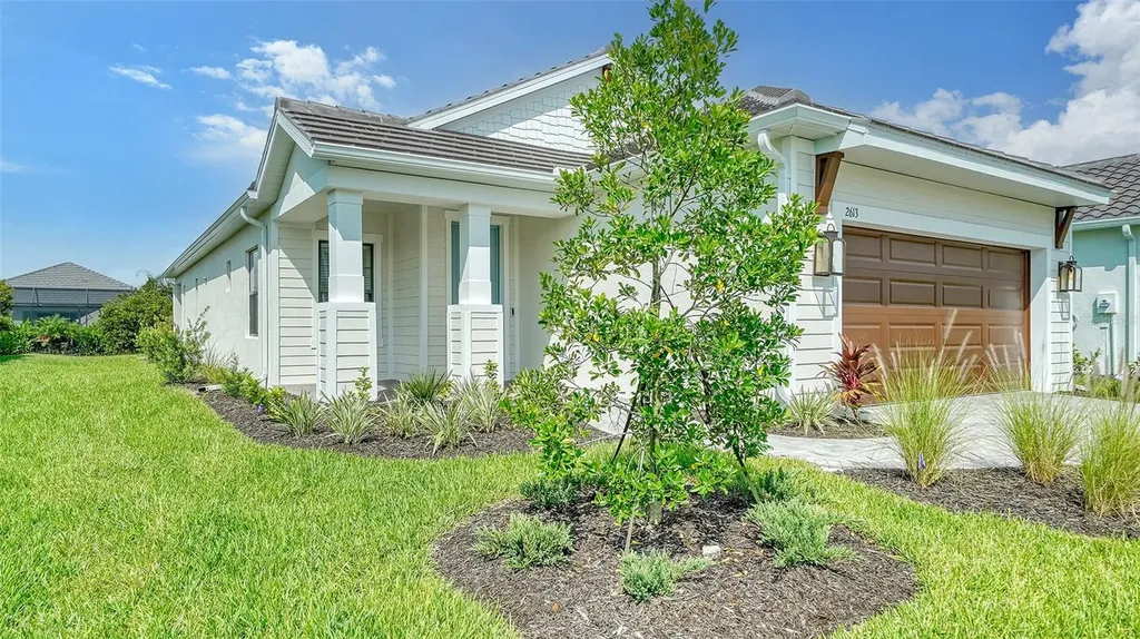 2613 Star Apple Way Sarasota FL 34240