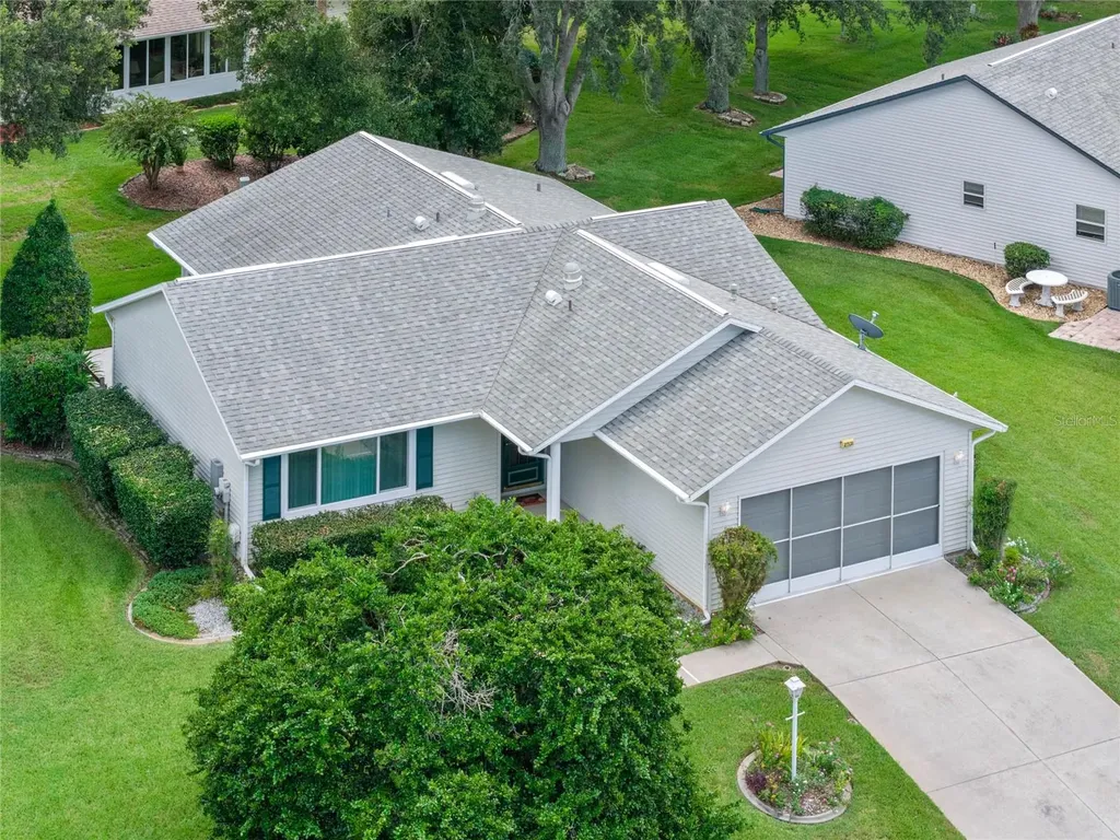 27131 Racquet Circle Leesburg FL 34748