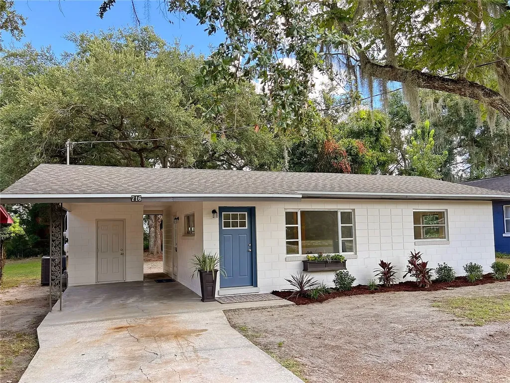 716 Mccormack Street Leesburg FL 34748