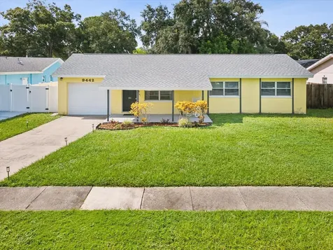 9442 Scott Drive Seminole FL 33777
