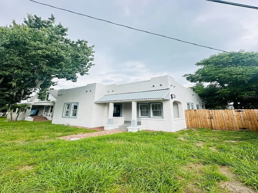 309 Maple Avenue Kissimmee FL 34741