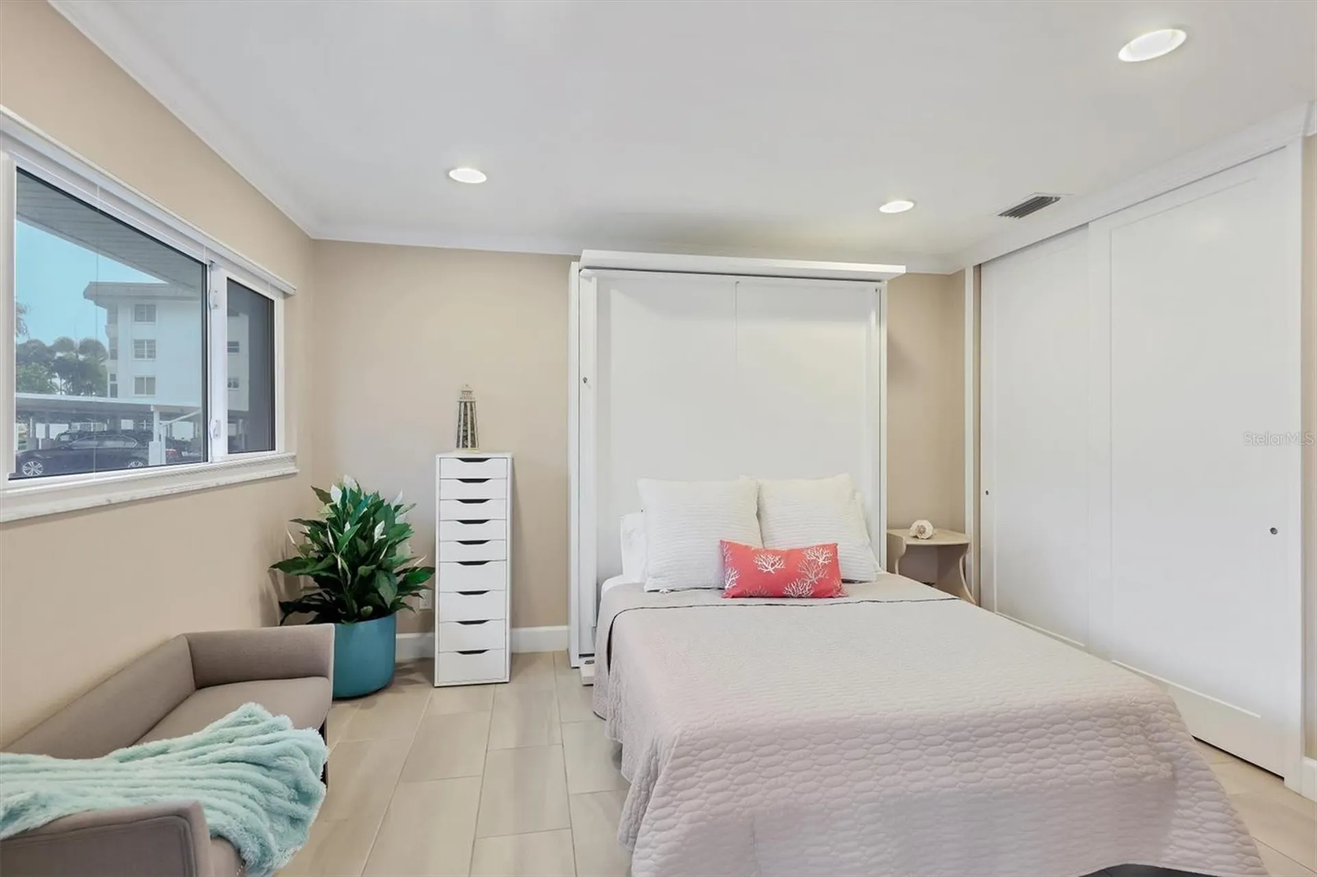 1900 Benjamin Franklin Drive Sarasota FL 34236