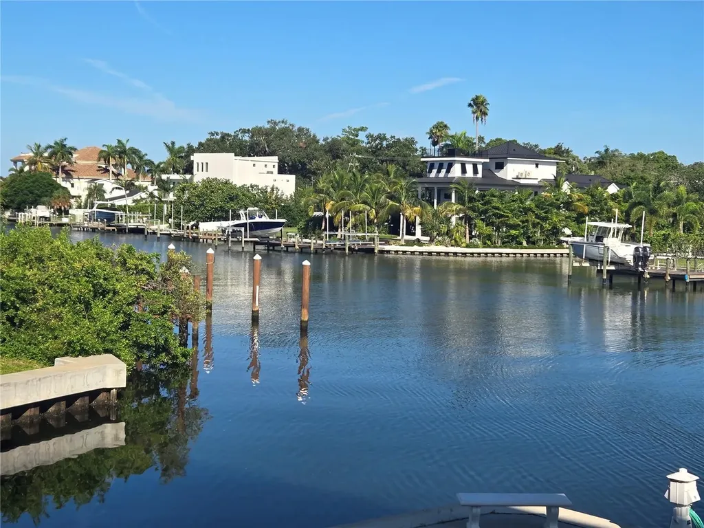 1709 N Tamiami Trail Sarasota FL 34234