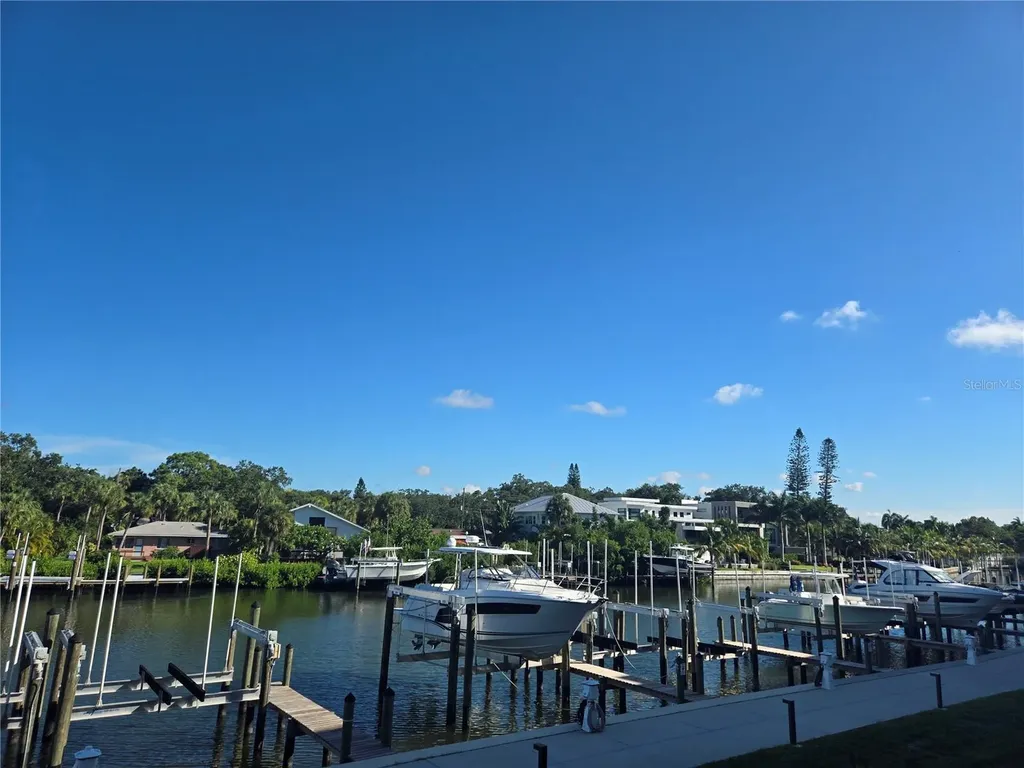 1709 N Tamiami Trail Sarasota FL 34234