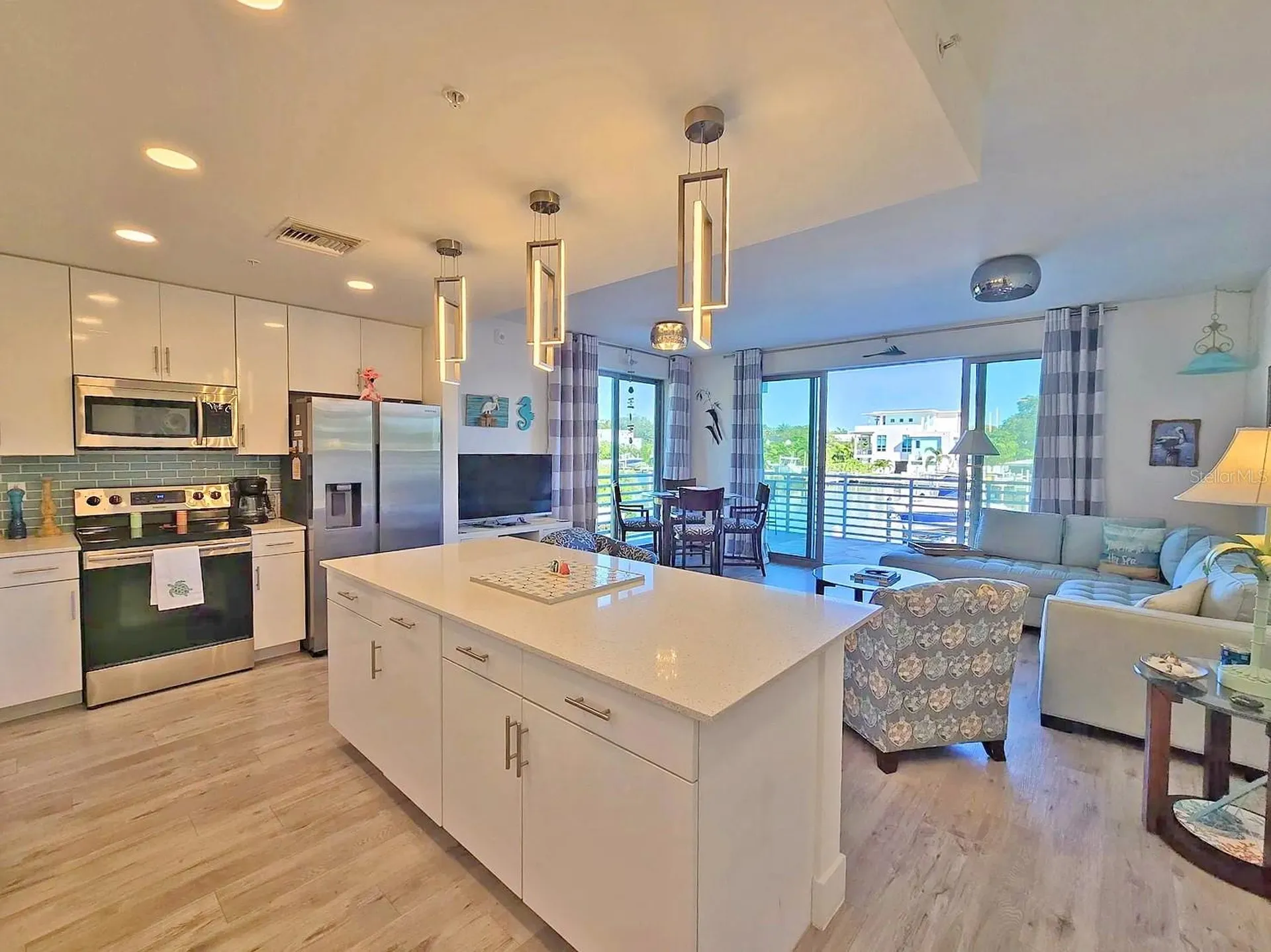 1709 N Tamiami Trail Sarasota FL 34234
