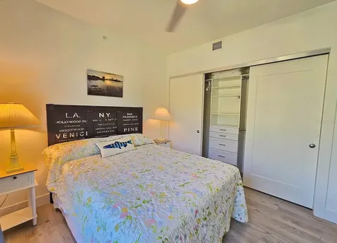 1709 N Tamiami Trail Sarasota FL 34234
