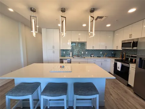 1709 N Tamiami Trail Sarasota FL 34234