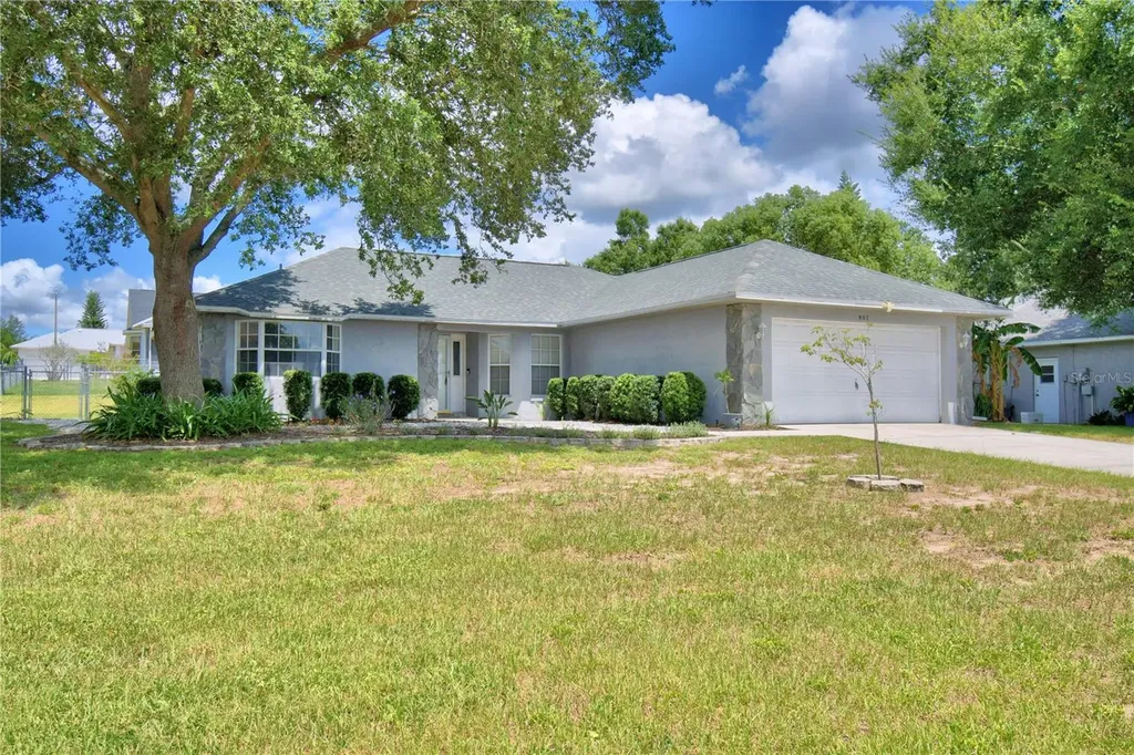 907 Oxford Way Lake Wales FL 33853