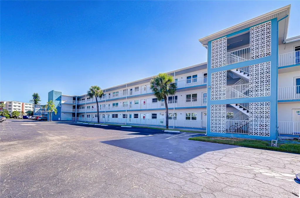 1893 Shore Drive S South Pasadena FL 33707