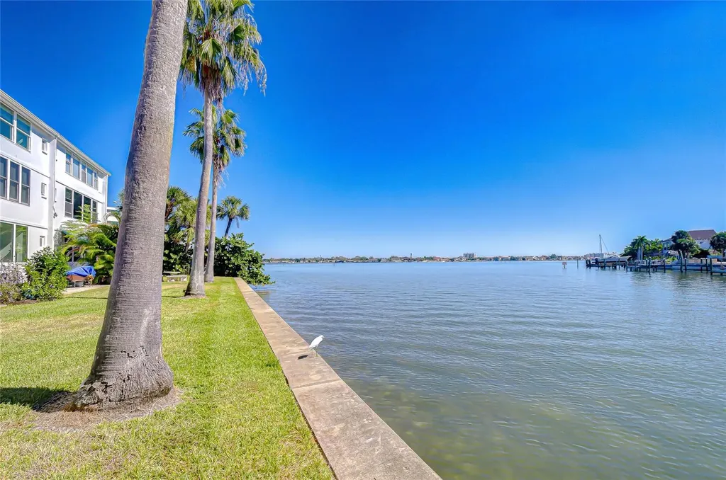 1893 Shore Drive S South Pasadena FL 33707