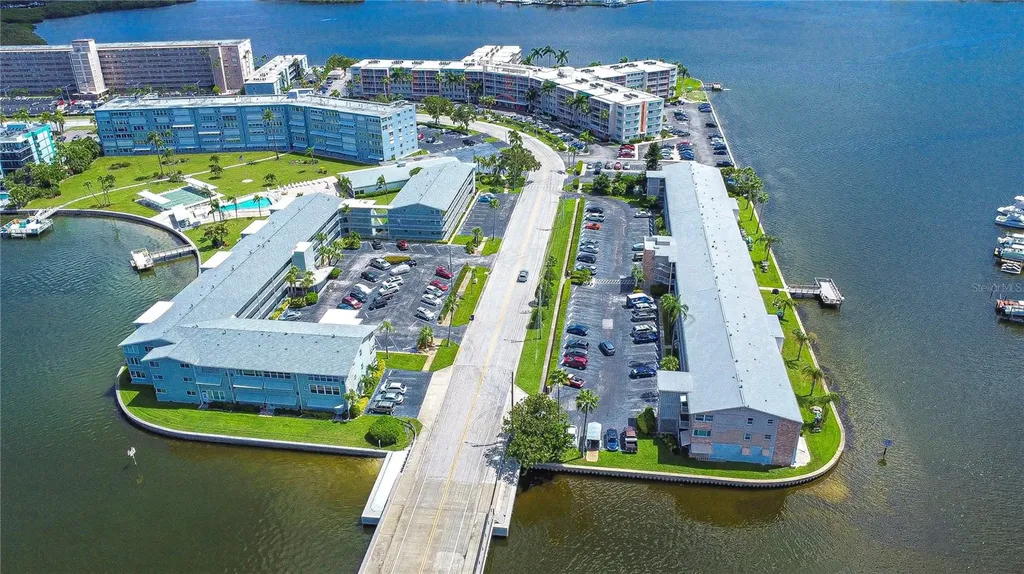 1893 Shore Drive S South Pasadena FL 33707
