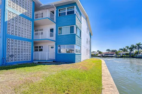 1893 Shore Drive S South Pasadena FL 33707