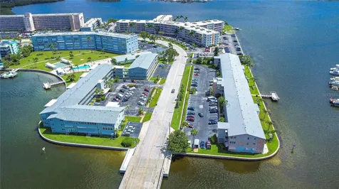 1893 Shore Drive S South Pasadena FL 33707