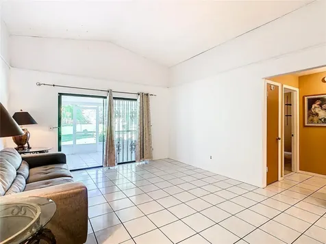 177 N Lake Court Kissimmee FL 34743