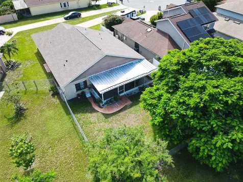 177 N Lake Court Kissimmee FL 34743