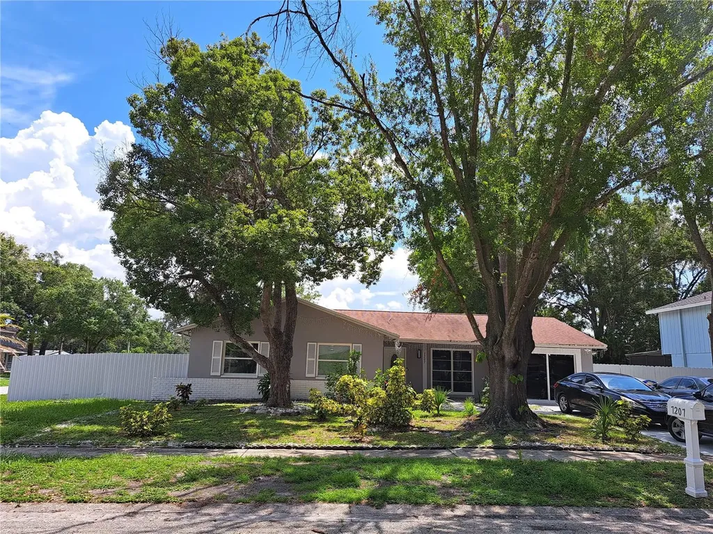 7207 Fairford Place Tampa FL 33634