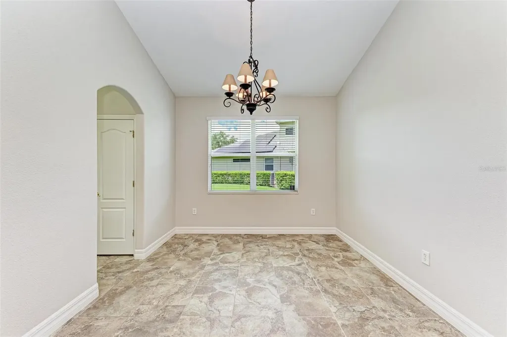 337 Snapdragon Loop Bradenton FL 34212
